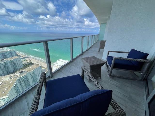 Stay At The Top With Amazing Views By Rent4Us Hollywood Exteriér fotografie